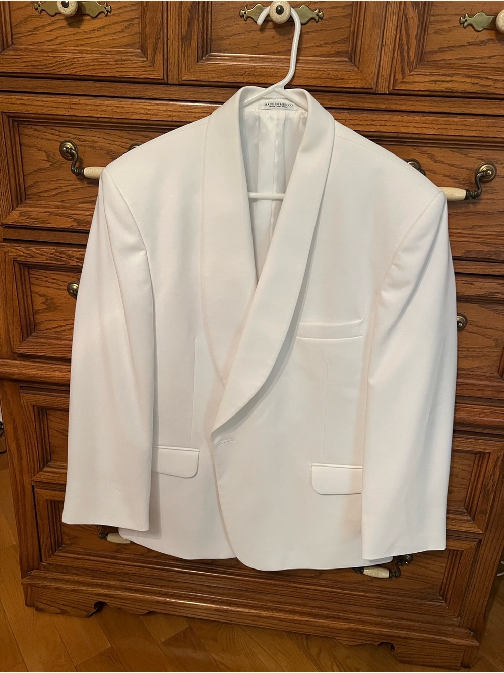 After Six White Shawl Collar Tuxedo Jacket